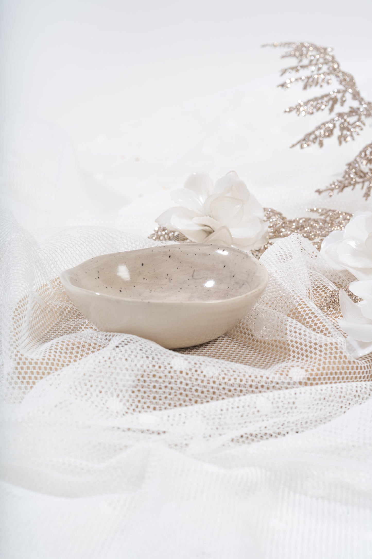 Speckle Small storage dish for jewellery, soap or keys, trinket bowl speckled wash bowl